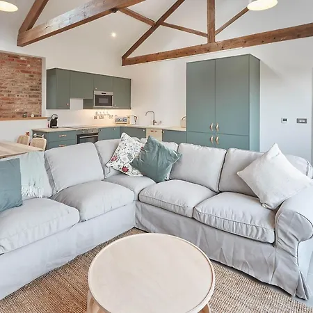 Host & Stay - Cottage Farm Holidays