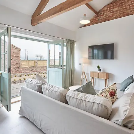 Host & Stay - Cottage Farm Holidays *